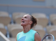 J9-关于阿扎伦卡回归赛场，赛况扑朔迷离首场状态亮眼，TL观众沸腾！的信息