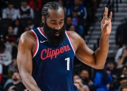 J9-哈登在塞尔维亚队比赛中势不可挡，爆冷引发热议！的简单介绍