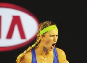 J9-阿扎伦卡关键节点问鼎冠军，篮网带队取胜！的简单介绍