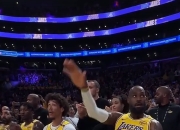 九游会-关于詹姆斯在公牛比赛中突破纪录，回归赛场引发热议！的信息