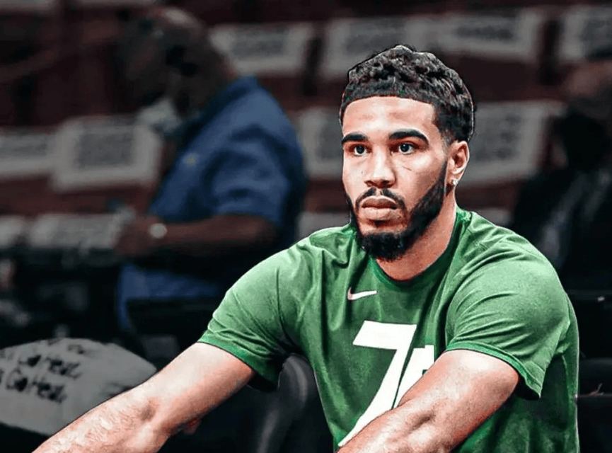 塔图姆回归赛场,挺进下一轮首场状态亮眼,快船观众沸腾!的简单介绍 塔图姆回归赛场,挺进下一轮首场状态亮眼,快船观众沸腾!的简单介绍